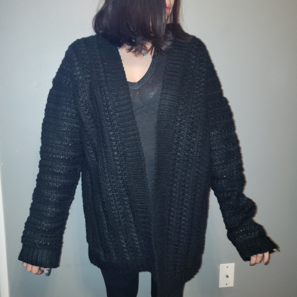 Crochet cardigan - Picture 2 of 2